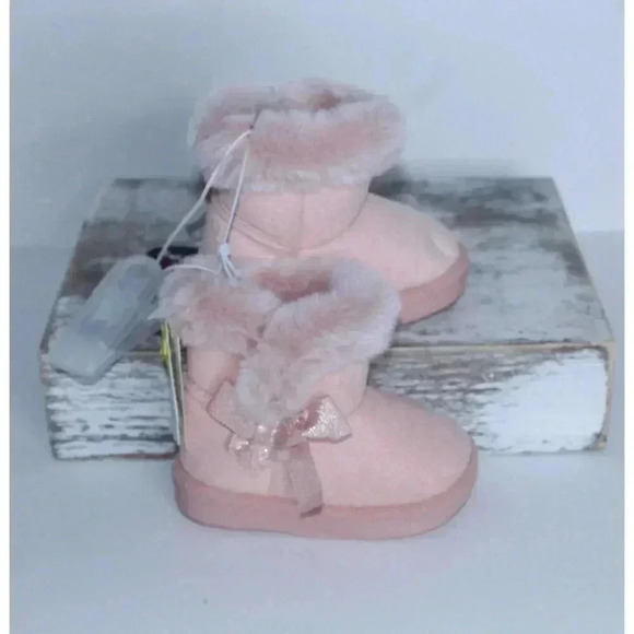 First Steps Stepping Stones Faux Fur Pink Boot Booties Size 3 6-9 Months - Picture 5 of 12